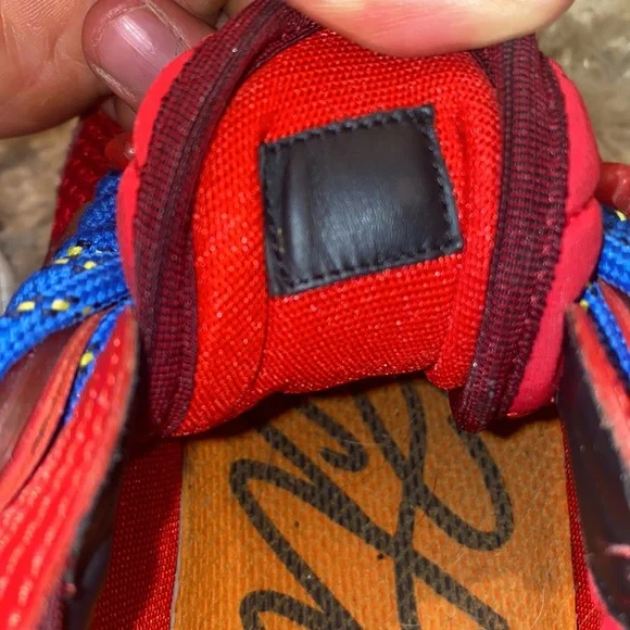 Versace chain reactions